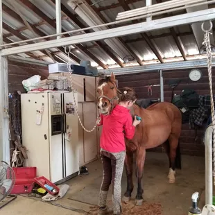 Maria body clipping a content Little Nick.