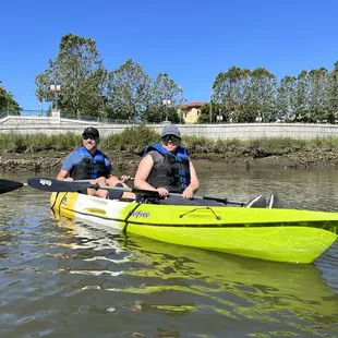 Couple who were a part of the Kayak History Tour