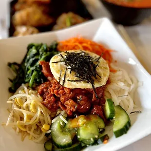 Spicy pork bibimbap