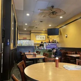 sushi and sashimi, interior