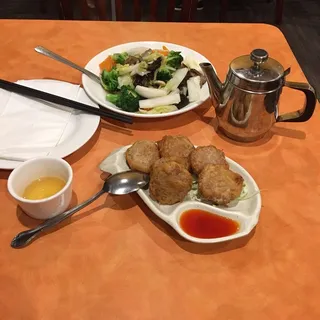 Fried Taro Cake 6 Pcs