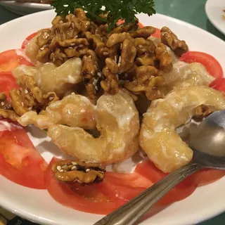Walnut Prawns with Mayonnaise Sauce