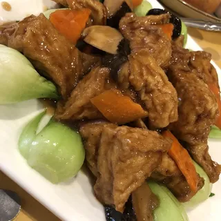 Gluten Shiitake Mushroom Tofu and Green Vegetables