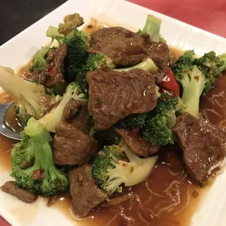 #64. Mongolian Soy Beef w/ Peppers & Broccoli in a Spicy Sauce
