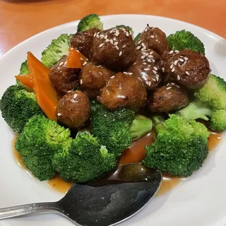 #25. Braised Spareribs w/ Broccoli