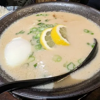 Hot Tonkotsu Udon