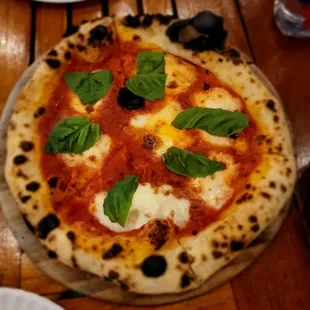 Eno, Margherita pizza