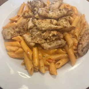 Penne vodka with chicken
