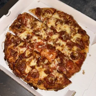 Pepperoni bacon pizza