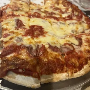 15&quot; Large Homemade Sausage and pepperoni Pizza with extra cheese