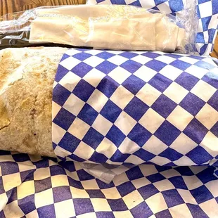 Papas con rajas burrito