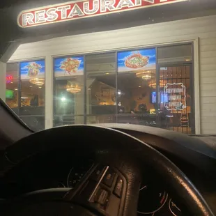 Horrible place don't eat here!!