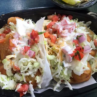 1. Dos Tacos de Pescado