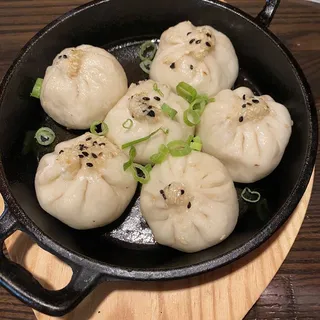 Pan Fried Pork Dumplings (6 pcs)