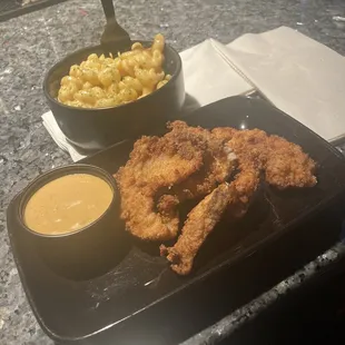 Mac and cheese and fried catfish bites