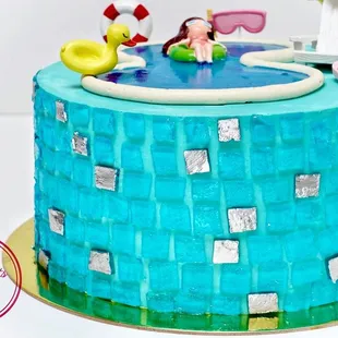 Pool party
Follow on Insta: https://www.instagram.com/entremets_et_delices/