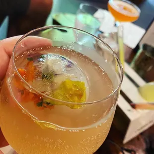drink, oysters and mussels