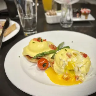 Eggs Benny