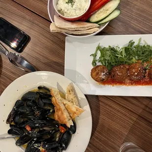 oysters and mussels, food