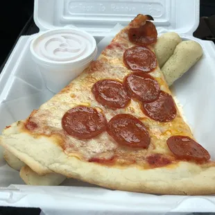 Pepperoni with two breadsticks