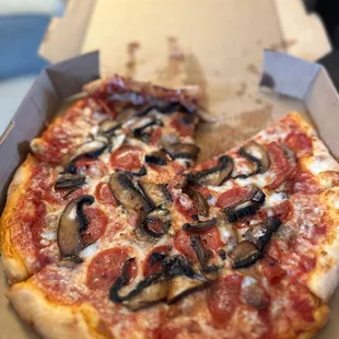 Pepperoni-sausage-portabella - perfection