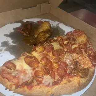 Pepperoni pizza