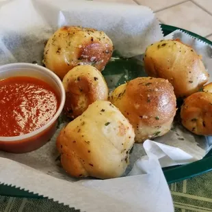 The garlic knots