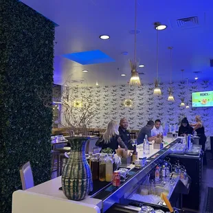 sushi and sashimi, interior
