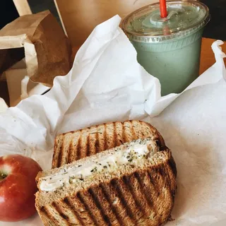 Turkey Pesto Sandwich