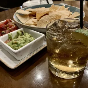 Happy Hour - Cheers!