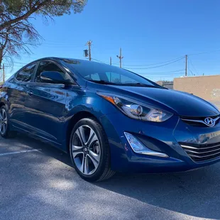 HYUNDAI ELANTRA
