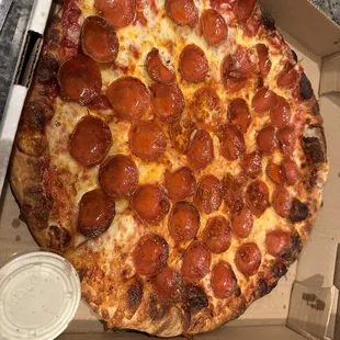 Large Pepperoni Pizza