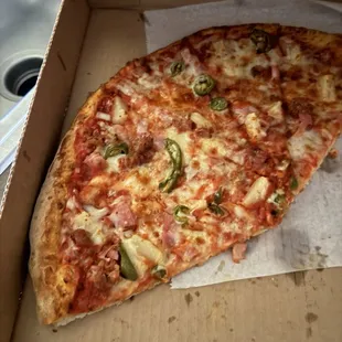 Hawaii Pizza with Jalapeños