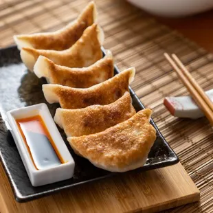 Vegetarian Pot Sticker 素菜鍋貼