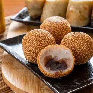 Sesame Ball (Red Bean)香脆芝麻球