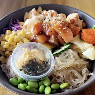 Custom poke bowl