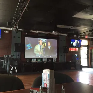 Great place to watch the game!