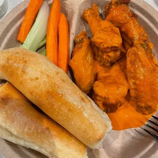 Medium buffalo wings