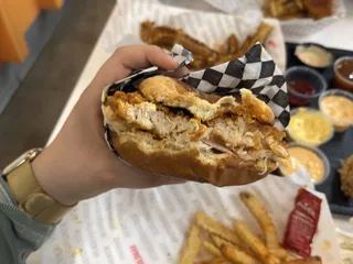 Holdaak Fried Chicken