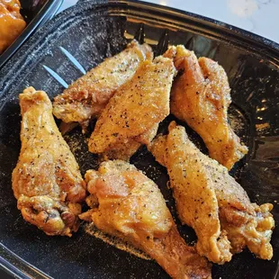 poultry, chicken wings and fried chicken, bbq wings, fried chicken, food, chicken wings, fried chicken wings, chicken, bbq chicken