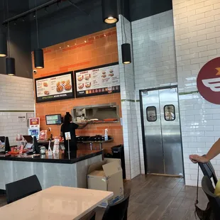 the interior of a fast food restaurant