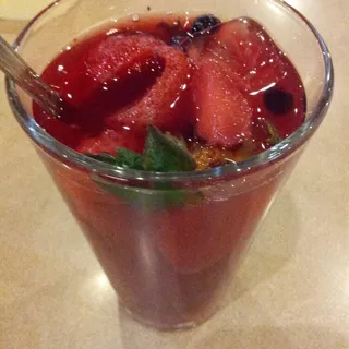 Epicure's Fresh Berry Lemonade