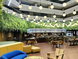 International Square Food Court