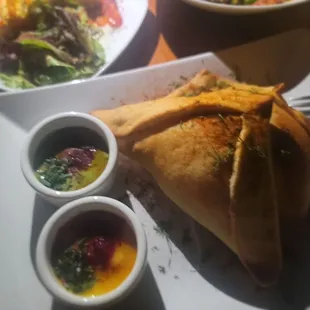 Empanada A - cheddar, oven roasted asparagus, tomatoes Empanada C - mushrooms, tempeh, cream cheese   Salsa Verde y amarillo