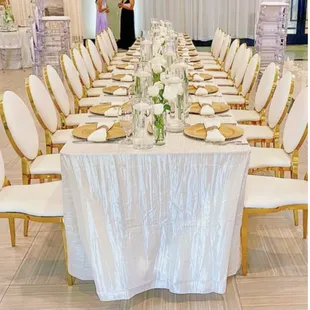washington chairs with wedding decor