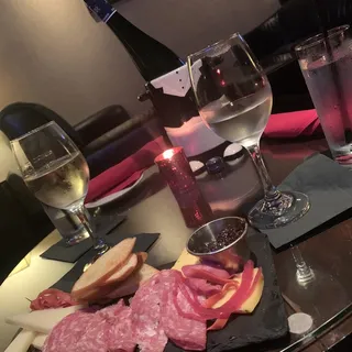 Chefs Daily Charcuterie & Cheese Board