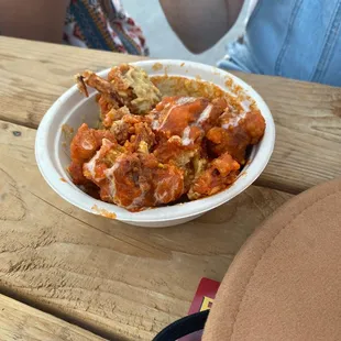 Vegan buffalo Mac and cheeze