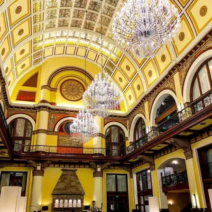 Union Hotel lobby, spectacular!