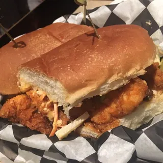 Nashville Hot Fried Chicken Bahn Mi Basket