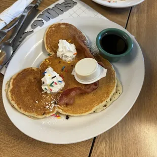 Kids Menu - Mickey pancake with bacon